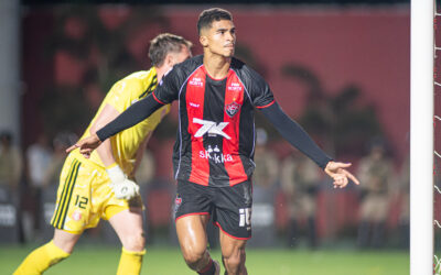 Vitória vence Internacional e aumenta sequência invicta no Barradão pela Série A