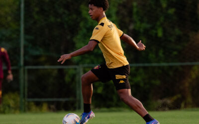 Zé Lucas volta aos treinos no Sport e fica à disposição para o jogo contra o São Bernardo