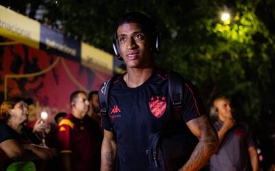 Sem espaço no Sport, Max tem saída encaminhada para a Chapecoense; veja detalhes