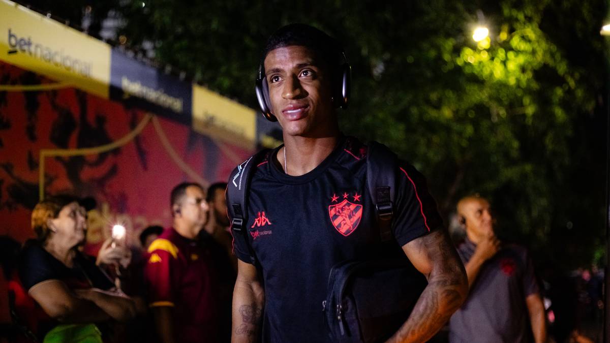 Sem espaço no Sport, Max tem saída encaminhada para a Chapecoense; veja detalhes