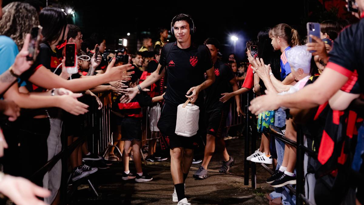 Biel Fonseca, meio-campista do Sport, destaca força coletiva e projeta “final” contra o Athletic-MG com apoio da torcida