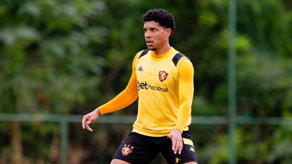 Pedro Martins valoriza semana de treinos do Sport e vê clássico contra o Fortaleza como teste importante na Série B