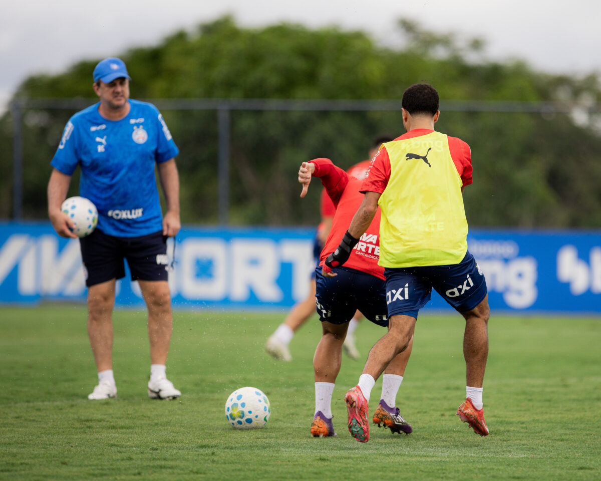 Rogério Ceni comanda treino do Bahia - Foto: Letícia Martins/EC Bahia