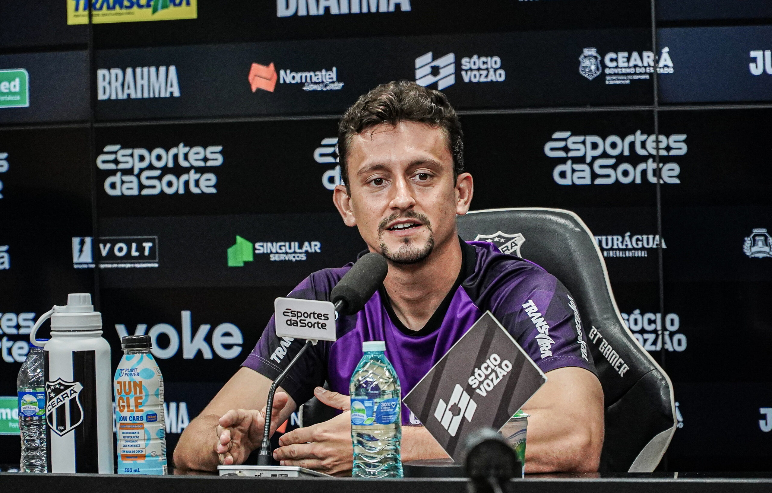 Ceará: Sanchez tira responsabilidade do novo treinador e afirma que atletas é que devem fazer melhor
