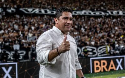 Presidente do Ceará confirma cinco reforços e revela pretensão de contratar mais atletas