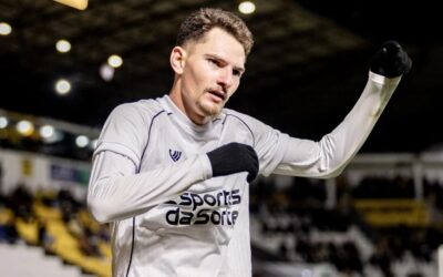 João Gabriel marca pela primeira vez como profissional em ano de ascensão com a camisa do Ceará