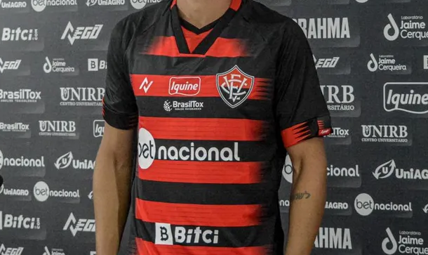 Camisa de 2022 foi da marca Nego - Foto: Victor Ferreira/EC Vitória
