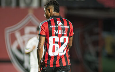 Vitória recebe proposta de empréstimo do Paysandu por Pablo Baianinho