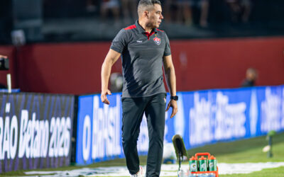 Em seu 50º jogo pelo Vitória, Jair Ventura celebra três pontos e bom desempenho no Barradão: “Somos os terceiro melhor mandante”