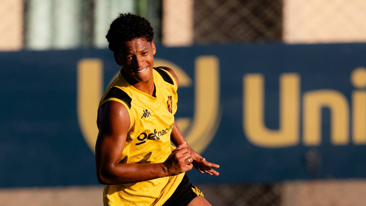 Zé Lucas inicia transição física e pode reforçar o Sport diante do Botafogo-SP, pela Série B