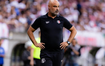 Técnico do Santa Cruz lamenta falta de chutes a gol e diz que ainda busca peças para montar time ideal