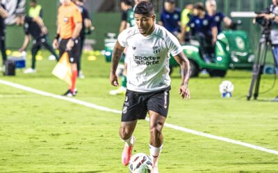 Ceará confirma rescisão com lateral Fernando; Destino deve ser a Chapecoense