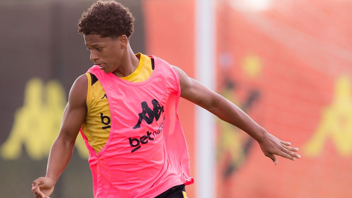 Zé Lucas, volante do Sport
