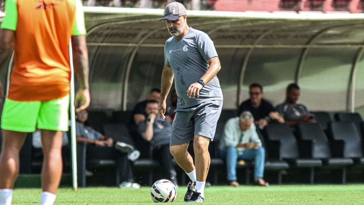 Cristian de Souza diz que Santa Cruz encontrou uma “identidade”, mas que time está longe do ideal