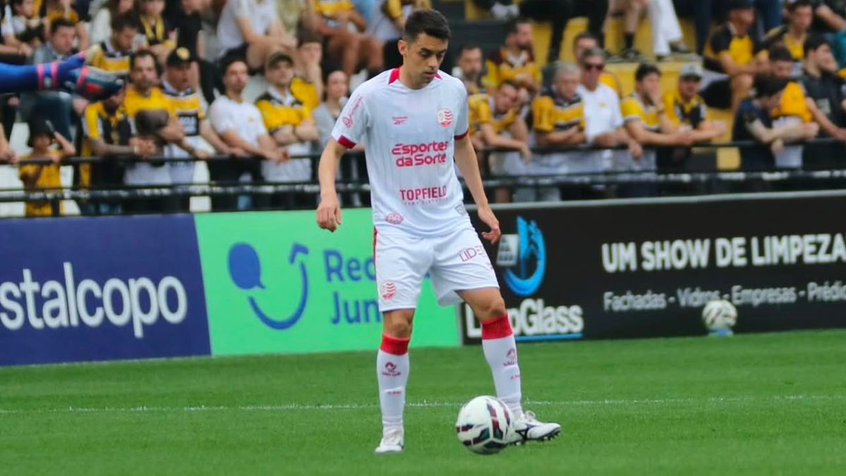 Matheus Ribeiro, lateral do Náutico