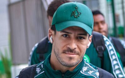 Presidente da Chapecoense confirma procura do Sport por Marcinho, mas descarta negociação: “Sem chance”