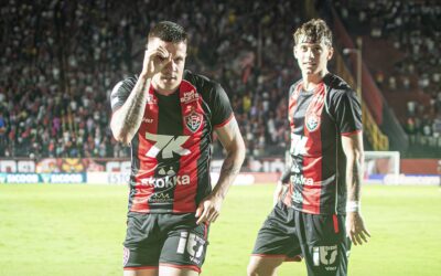 No retorno da Série A, Vitória vence Vasco da Gama e chega a sete triunfos consecutivos no Barradão