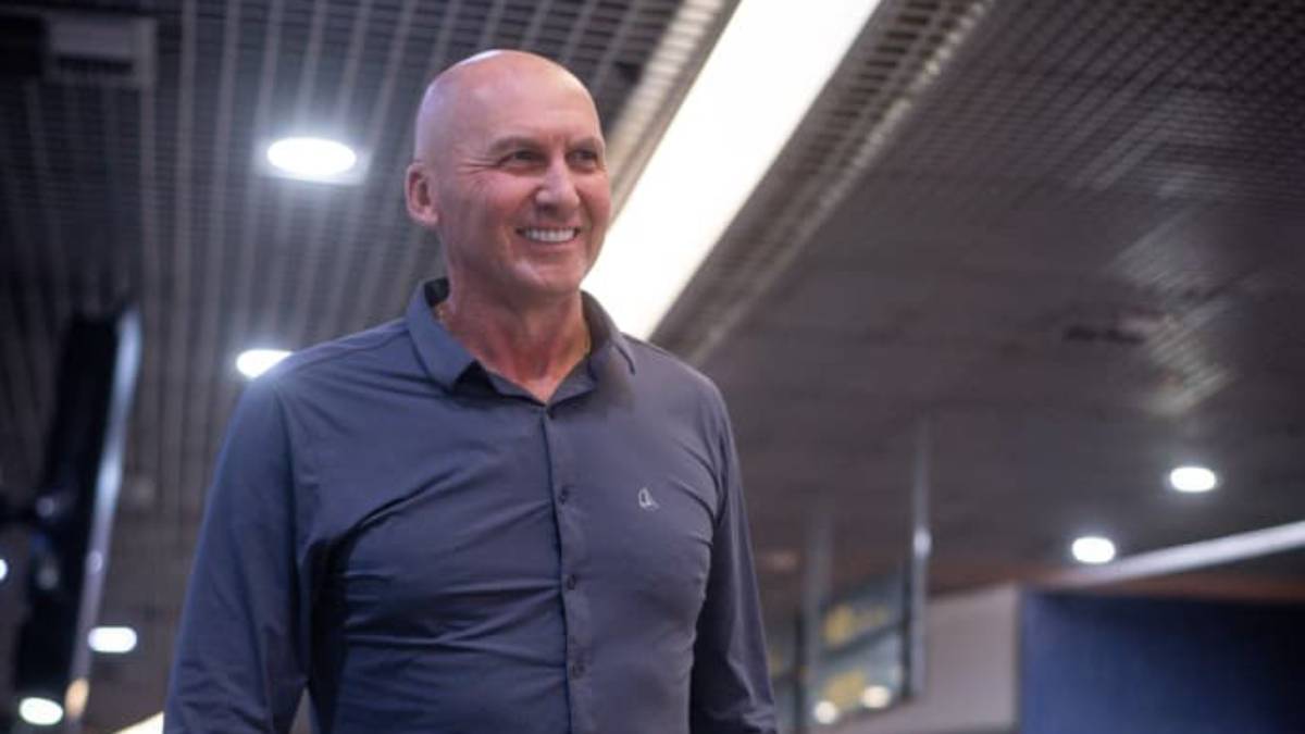 Gilmar Dal Pozzo desembarca em Recife e inicia preparação do Sport para a sequência da Série B