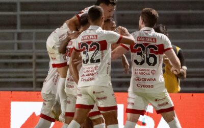 CRB vence o Náutico e encerra jejum no Rei Pelé; Timbu fica a três pontos do Z-4