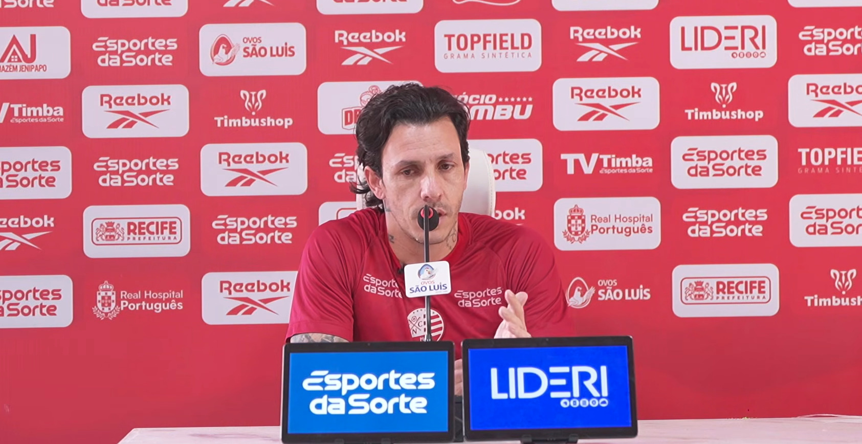 Após protestos da torcida do Náutico, Jean Carlos lamenta momento do clube, mas prega paciência: “Só podemos trabalhar e melhorar”