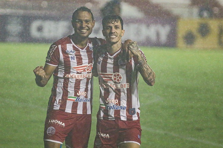 Náutico: Jean Carlos fala sobre a amizade com Vinicius e revela que atacante incentivou retorno ao clube