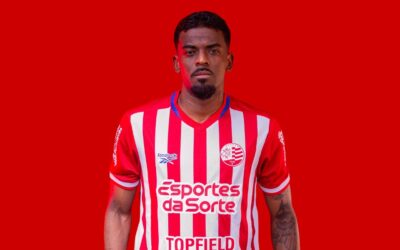 Náutico oficializa contratação do zagueiro Léo Índio, que estava no Juventude