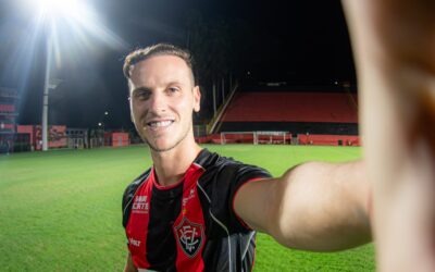 Vitória anuncia a contratação por empréstimo de Tomás Pochettino