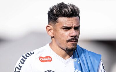 Sport retoma negociações e aguarda resposta de Tiquinho Soares; veja detalhes