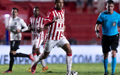 Hélio dos Anjos celebra retorno de Vinicius ao Náutico antes do esperado: “Ele pediu para estar no grupo”