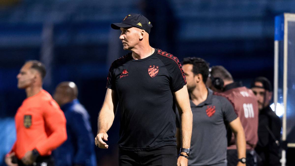 Gilmar Dal Pozzo lamenta erros do Sport em derrota para o Avaí: “Resultado mais justo era o empate”