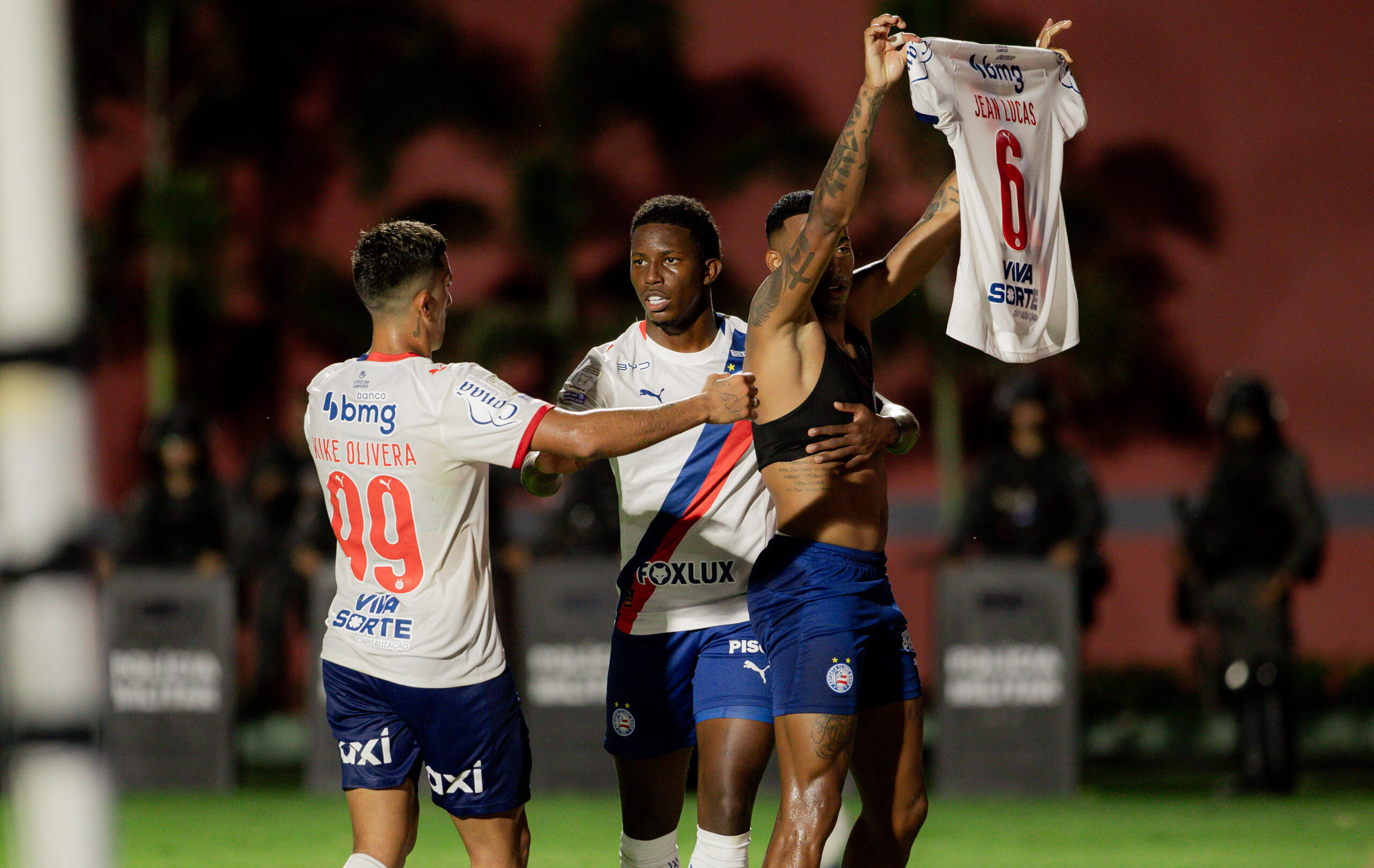 Apesar da vantagem do Vitória no século, Bahia tem mais que o dobro de triunfos em Ba-Vis nos últimos 10 anos 1 Bahia venceu o 15º Ba-Vi neste domingo (23) - Foto: Letícia Martins/EC Bahia