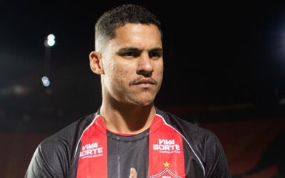 Vitória anuncia chegada de Alex Bruno, destaque do ASA em 2026, e atacante pode estrear no Ba-Vi