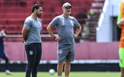 Técnico do Santa Cruz admite necessidade de ajustes defensivos e mostra convicção no acesso