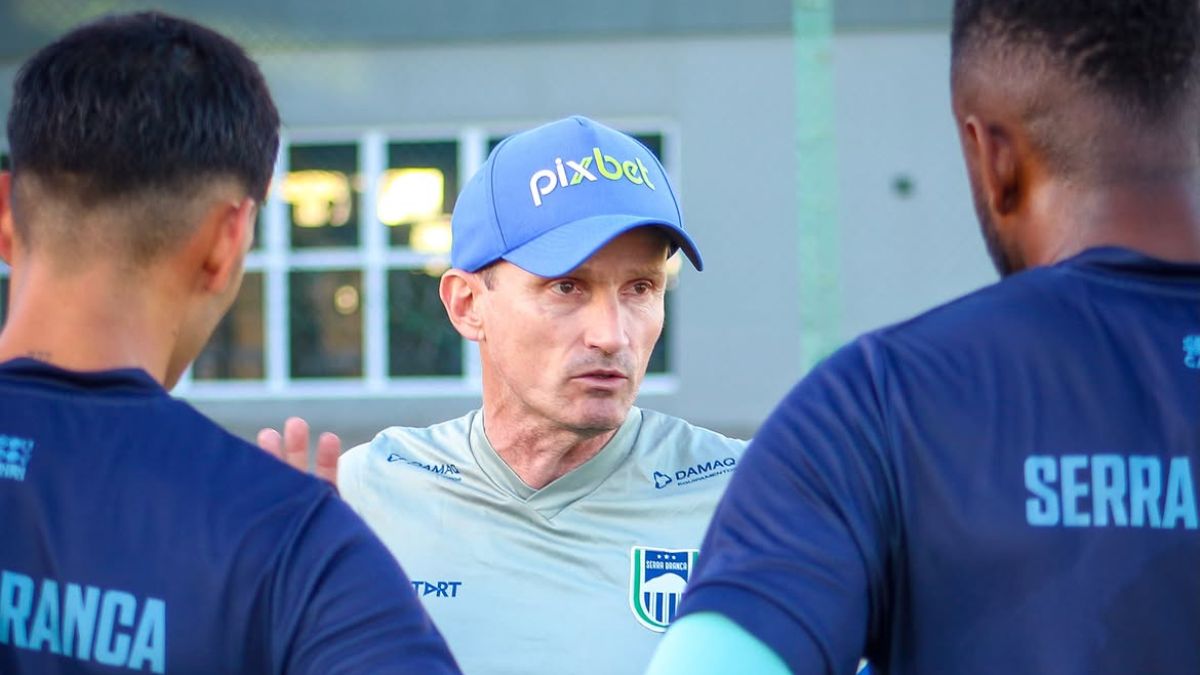 Serra Branca-PB anuncia saída do técnico Gerson Gusmão