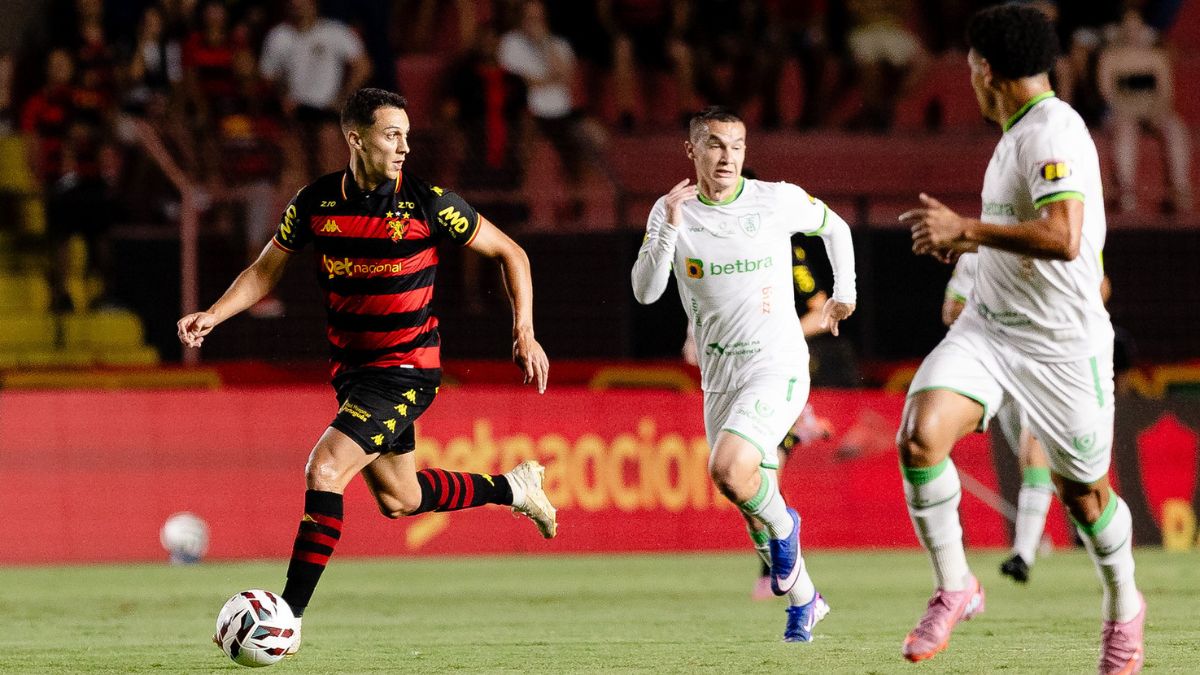 Juan Alano na partida Sport x América-MG pela Série B na Ilha