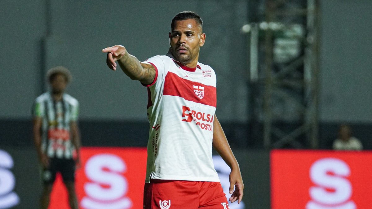 Mikael, atacante do CRB