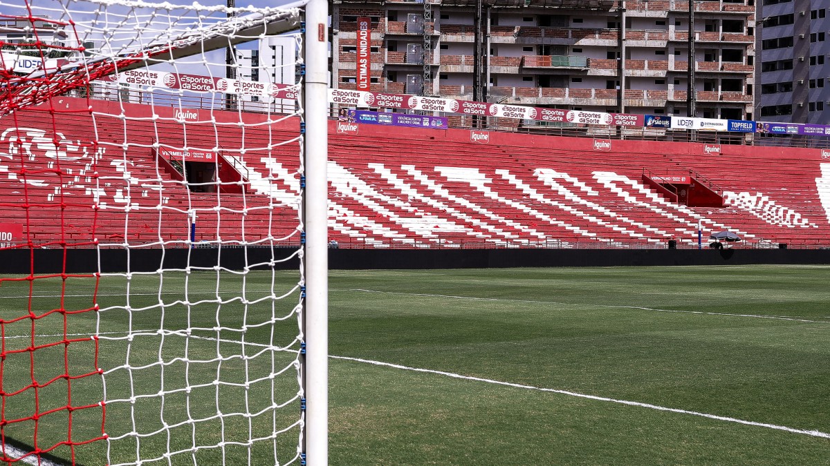 Com ingressos visitante a R$ 250, Náutico inicia vendas para o Clássico dos Clássicos contra o Sport 1 Estádio dos Aflitos, casa do Náutico