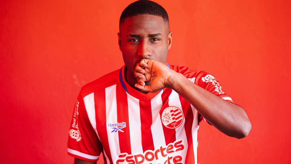 Náutico oficializa chegada do lateral-esquerdo Ryan Carlos até o fim de 2026