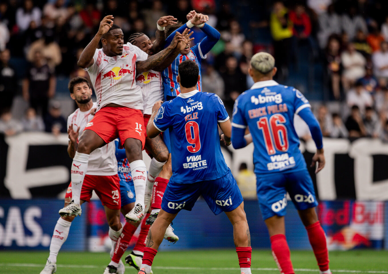 Bahia vence o RB Bragantino e atinge sua maior sequência invicta na era dos pontos corridos da Série A 2 RB Bragantino x Bahia - Série A 2026