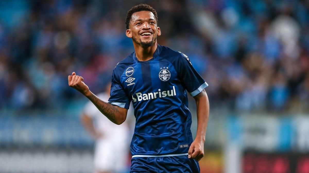 Jailson treina no Fortaleza