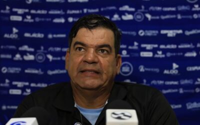 Moacir Júnior pede desculpas após eliminação do CSA na Série D