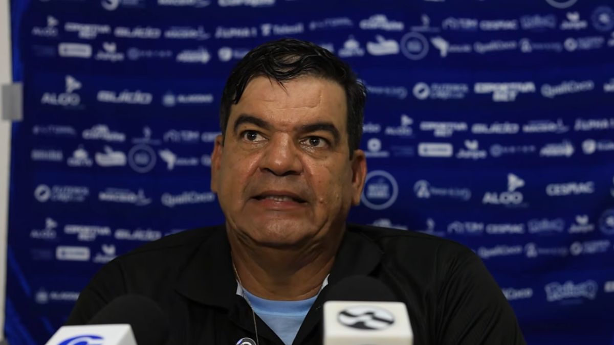 Moacir Júnior pede desculpas após eliminação do CSA na Série D 1 Moacir Júnior, técnico do CSA
