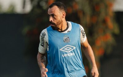 Sport e Fortaleza tentam a contratação de Moisés, do Santos, mas negociações não avançam