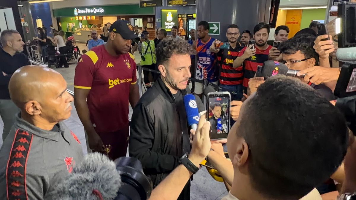 Mariano Soso desembarca no Recife para comandar o Sport: "Obrigação moral de retornar e retribuir" 1 Mariano Soso desembarca no Recife para comandar o Sport