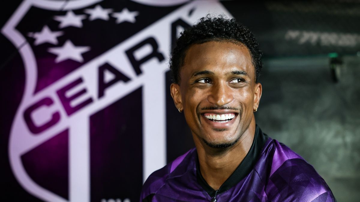 Saulo Mineiro, atacante do Ceará