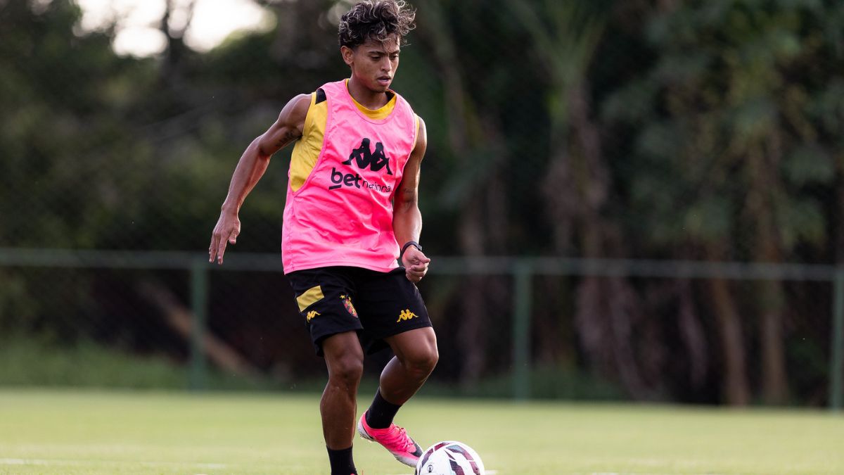 Sport consegue reverter pena no STJD, e Kervin Andrade pode estrear
