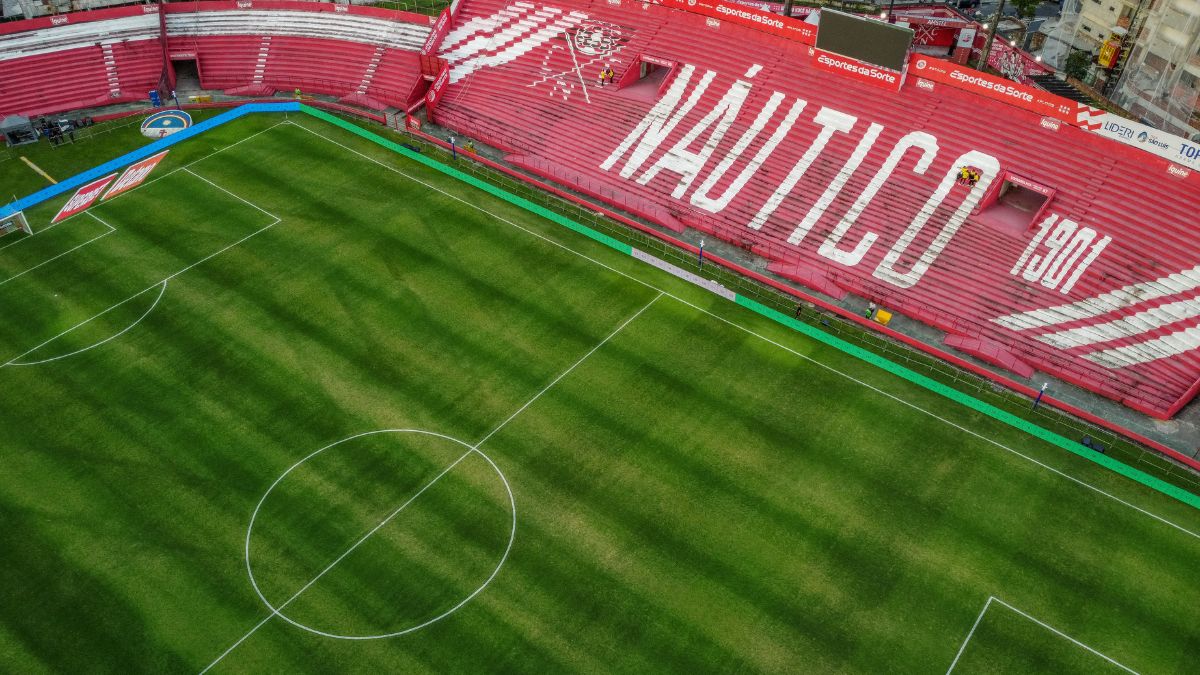 Jogador do Operário detona qualidade do gramado dos Aflitos após empate com o Náutico 1 Gramado do estádio dos Aflitos, estádio do Náutico, na temporada 2026