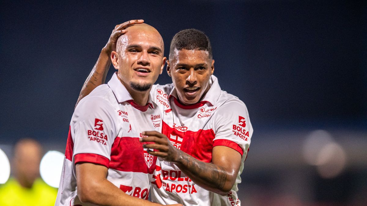 CRB bate o Sport em Maceió e leva a melhor em confronto direto pela Série B 1 CRB x Sport no Rei Pelé pela Série B - na foto, Crystopher