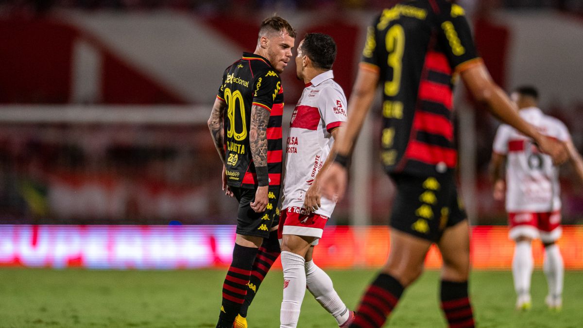 CRB bate o Sport em Maceió e leva a melhor em confronto direto pela Série B 2 CRB x Sport no Rei Pelé pela Série B - na foto, Barletta