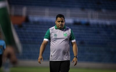 Técnico do Floresta, Leston Júnior é dono do terceiro trabalho mais longevo do Brasil